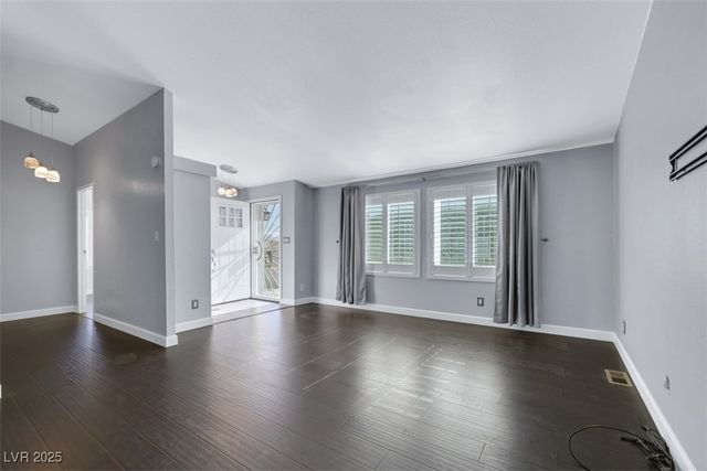 5218 Tupelo Lane, Las Vegas, NV 89122