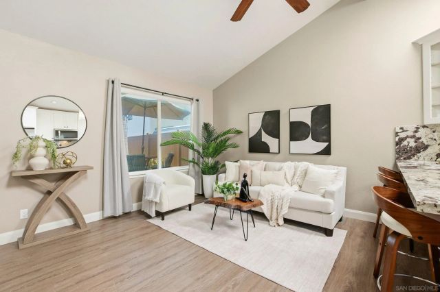 3634 Crown Point Dr, San Diego, CA 92109