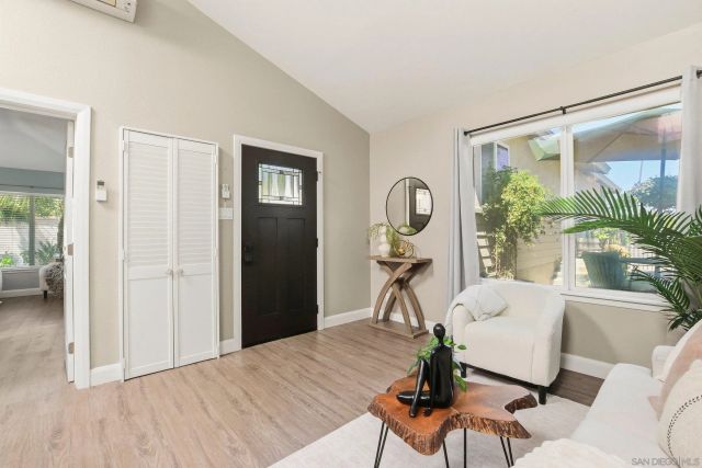 3634 Crown Point Dr, San Diego, CA 92109