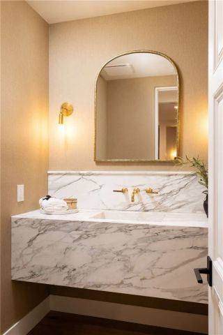 208 Via Palermo, Newport Beach, CA 92663