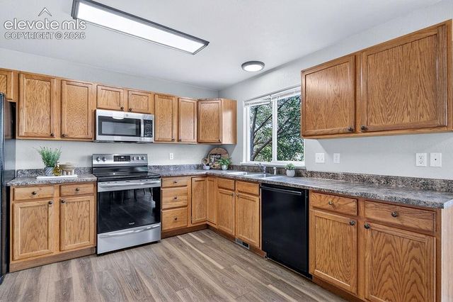 573 Crown Hill Mesa Drive, Colorado Springs, CO 80905