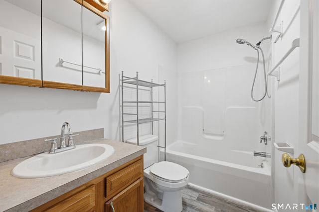 135 Bucks Hill Road APT 10, Waterbury, CT 06704