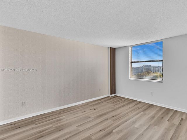 1470 NE 123rd St A813, North Miami, FL 33161