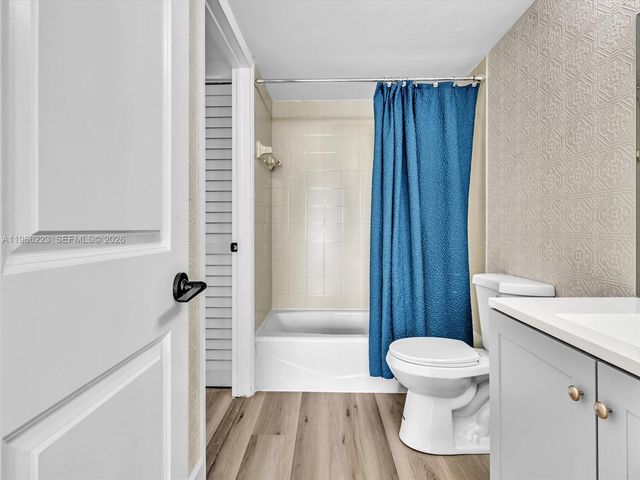 1470 NE 123rd St A813, North Miami, FL 33161