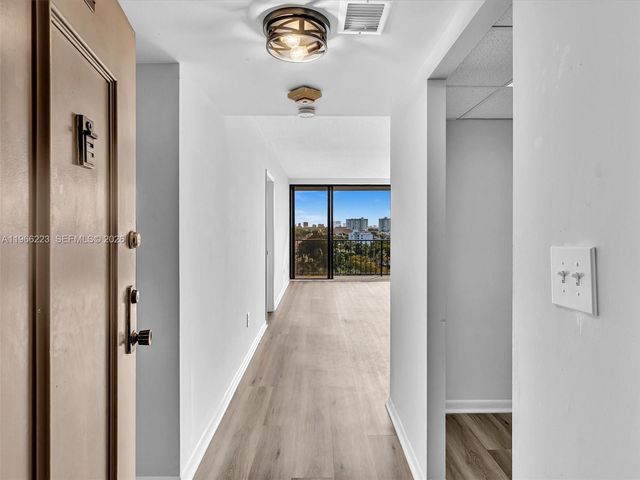 1470 NE 123rd St A813, North Miami, FL 33161