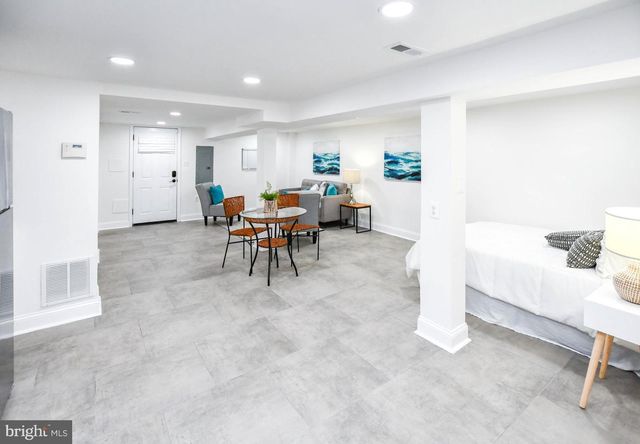 4504 NEW HAMPSHIRE AVE NW, Washington, DC 20011