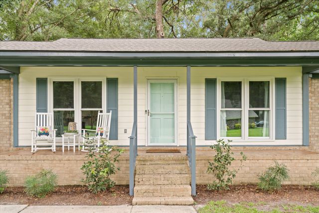 214 Turtle Cove Road, Summerville, SC 29485