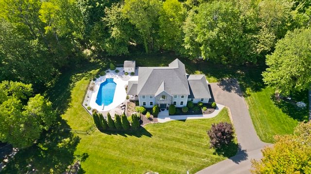 53 Highland Ln, West Springfield, MA 01089