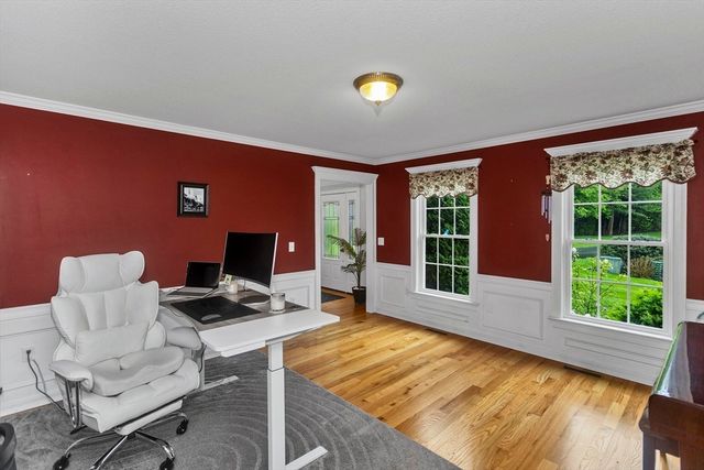 53 Highland Ln, West Springfield, MA 01089