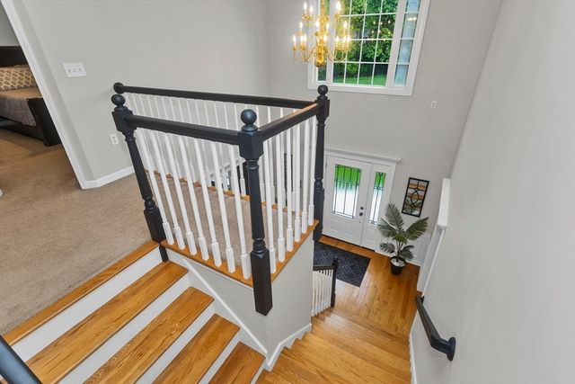 53 Highland Ln, West Springfield, MA 01089