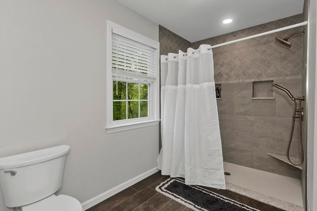 53 Highland Ln, West Springfield, MA 01089