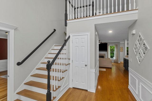 53 Highland Ln, West Springfield, MA 01089