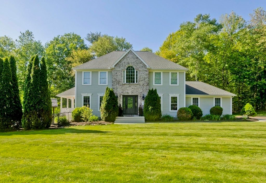 53 Highland Ln, West Springfield, MA 01089