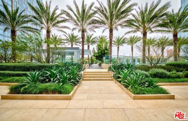 877 Francisco Street 708, Los Angeles, CA 90017