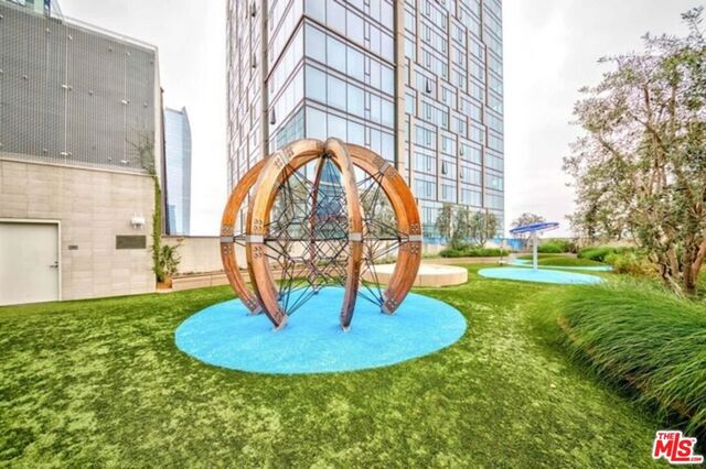 877 Francisco Street 708, Los Angeles, CA 90017