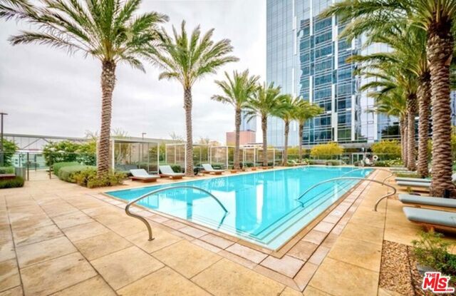 877 Francisco Street 708, Los Angeles, CA 90017