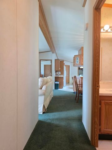 9 Ash Street, Epsom, NH 03234