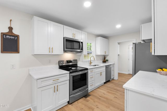 2712 Charwood Place, Sanford, NC 27330