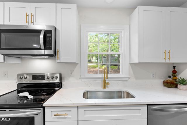 2712 Charwood Place, Sanford, NC 27330