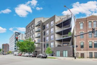 613 N Ogden Avenue 2E, Chicago, IL 60642