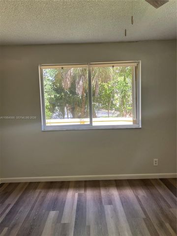 3001 N Oakland Forest Dr 104, Oakland Park, FL 33309