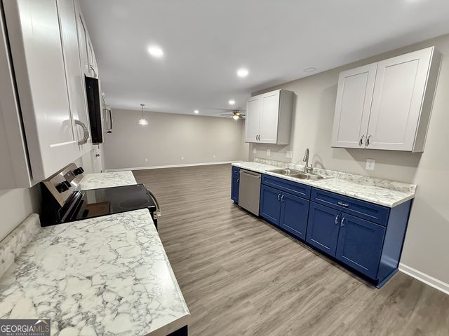 307 AIRMAN Boulevard, Warner Robins, GA 31088
