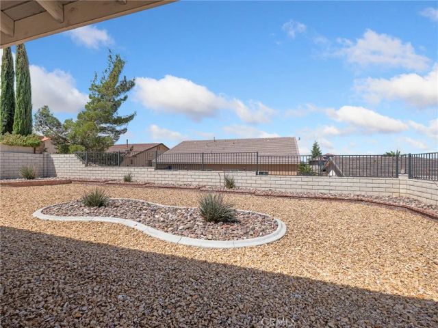 17880 Ferndell Lane, Victorville, CA 92395