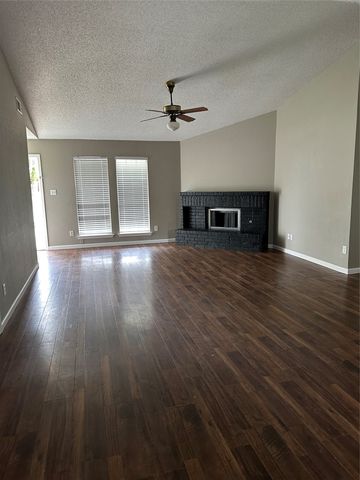 1133 Woodrow Drive, Lewisville, TX 75067