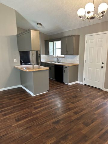 1133 Woodrow Drive, Lewisville, TX 75067