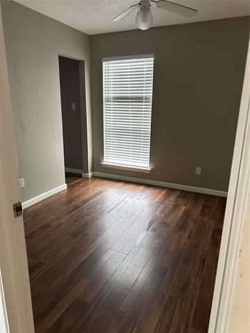 1133 Woodrow Drive, Lewisville, TX 75067