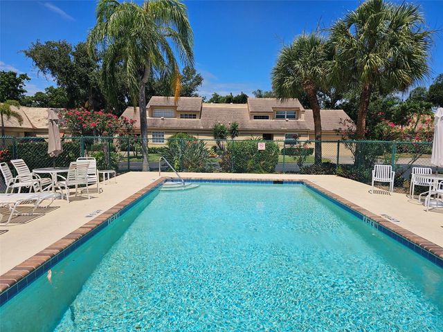 3625 57TH AVENUE DRIVE W, Bradenton, FL 34210