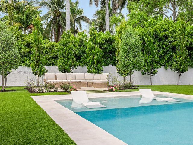 14200 Old Cutler Road, Palmetto Bay, FL 33158