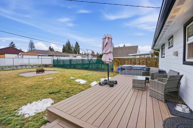 5604 N G St, Spokane, WA 99205