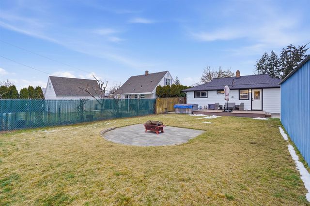 5604 N G St, Spokane, WA 99205