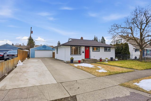 5604 N G St, Spokane, WA 99205