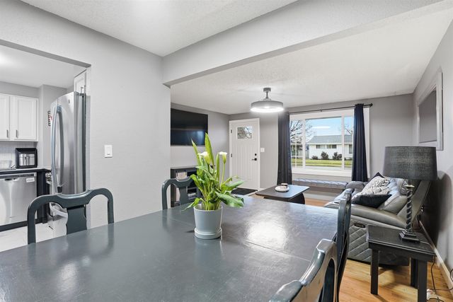 5604 N G St, Spokane, WA 99205