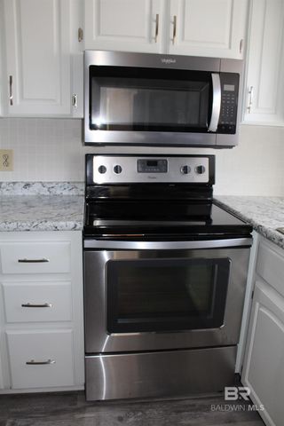 1326 Ridgewood Drive, Lillian, AL 36549