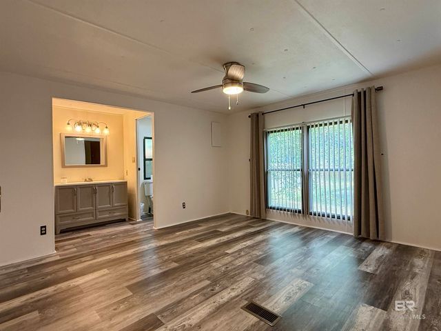 1326 Ridgewood Drive, Lillian, AL 36549