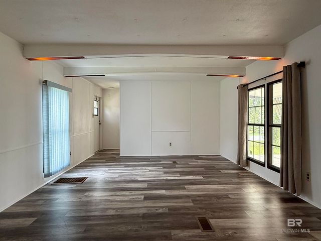 1326 Ridgewood Drive, Lillian, AL 36549