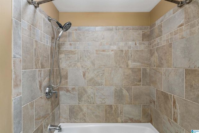 2992 DONITA COURT, Vestavia Hills, AL 35243