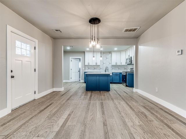 2000 NW 15th Street, Oklahoma City, OK 73106