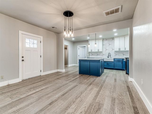 2000 NW 15th Street, Oklahoma City, OK 73106