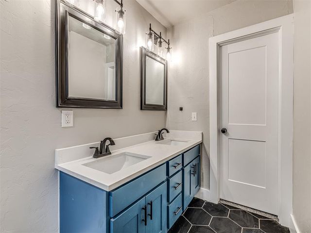 2000 NW 15th Street, Oklahoma City, OK 73106