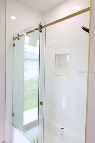 2800 33RD STREET SW, Lehigh Acres, FL 33976