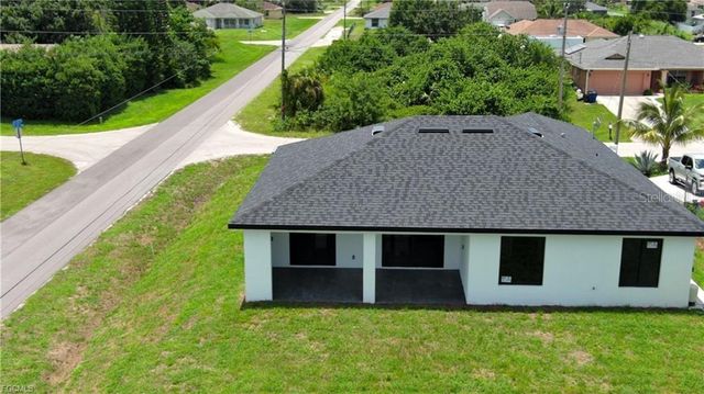 2800 33RD STREET SW, Lehigh Acres, FL 33976