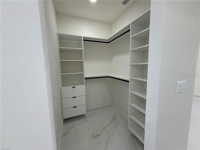 2800 33RD STREET SW, Lehigh Acres, FL 33976