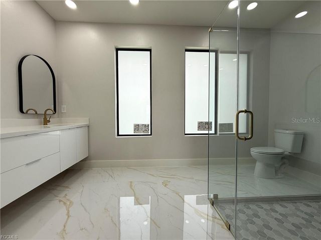 2800 33RD STREET SW, Lehigh Acres, FL 33976