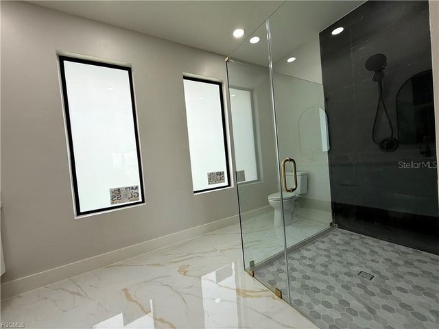 2800 33RD STREET SW, Lehigh Acres, FL 33976