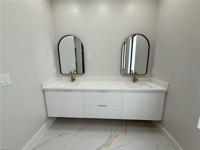 2800 33RD STREET SW, Lehigh Acres, FL 33976