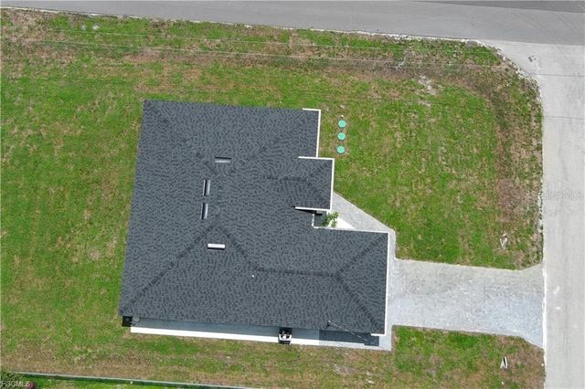 2800 33RD STREET SW, Lehigh Acres, FL 33976